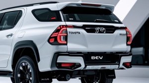 "Новый Toyota Hilux BEV 2025 — первый электрический пикап от Toyot