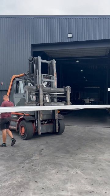 Несучий профіль для покрівлі складських та промислов?