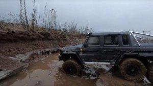 Тест ГЕЛЕНДВАГЕНА 6х6 в гряземесе.