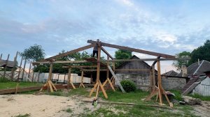 Строим навес из подручных средств своими руками. Крыша почти готова. Жизнь простых людей в деревне.