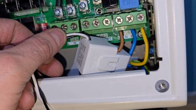 Замена солнечного инвертора Dey e 6 кВт на однофазный Deye смотреть онлайн