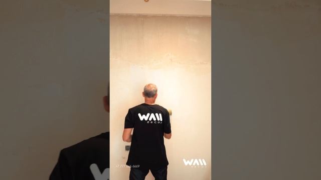 Монтаж бесшовных обоев от компании Walldecorkz