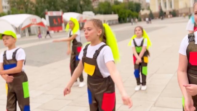 Эй, ребята все сюда.mp4