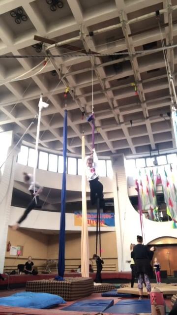 Воздушная гимнастика/ гамак/ цирк смотреть онлайн