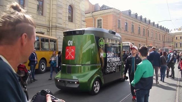 ПАРАД РЕТРО-ТРАНСПОРТА в СПБ смотреть онлайн