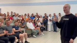 Шаман поет без микрофона на Запорожской АЭС.