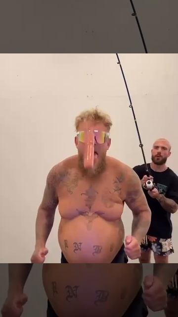 Джейк Пол развлекает фанатов смотреть онлайн