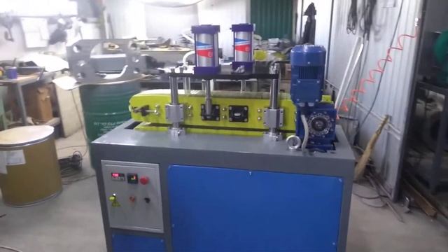 Траковое тянущее устройство