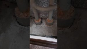 Заделка гильзы труб отопления. Вибросил