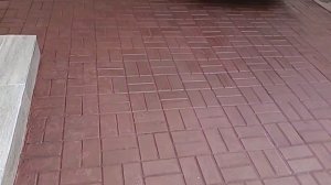 Хотите обновить плитку во дворе? Посмотрите этот роли?