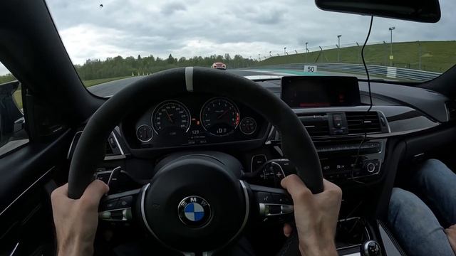 BMW M4. Gran Turismo 7 и реальный трек день на Moscowraceway. смотреть онлайн