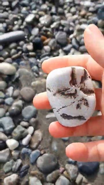 Камень с дьяволом🥶