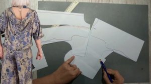 Моделирование. Костюм для лета. Хомутик на спинке. Выкройка № 1723.