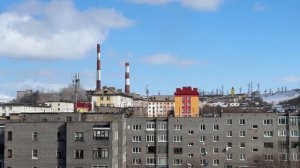 Снос дымовой трубы плавильного цеха в Никеле