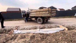 Заезд на участок с ЖБ трубой , сделал и забыл.