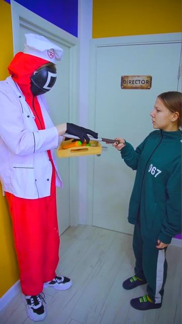 I beat squid game with cheats! #funny #squidgame #sigma смотреть онлайн