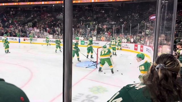 Back at Wild Warmups 😎 (снова на диких разминках) смотреть онлайн