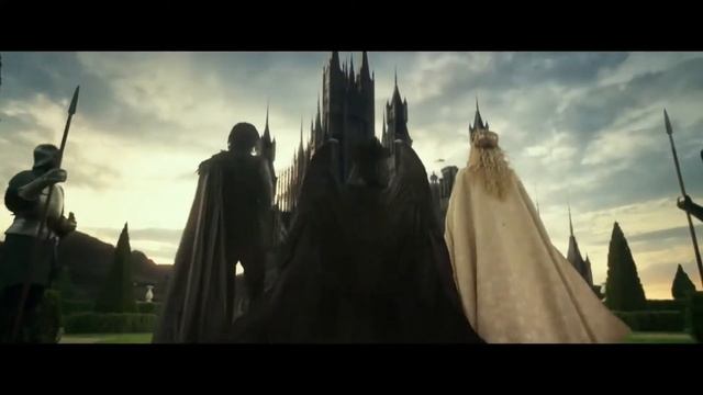 Малефисента: Владычица тьмы смотреть онлайн