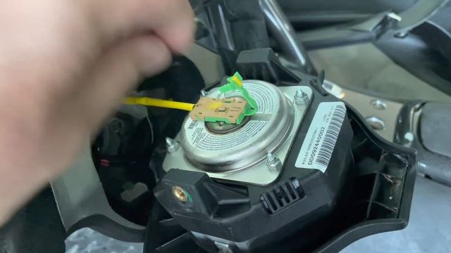 Как удалить подушку безопасности в рулевом колесе Лам смотреть онлайн