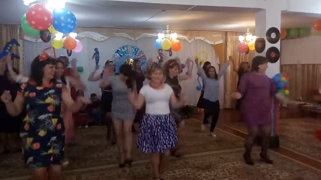 Выпускной бал в детском саду- гимназии 9 Радуга в стиле Стиляги(17)