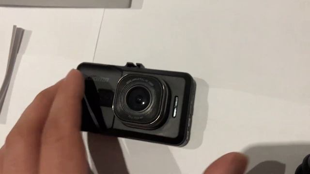 Двухканальный видеорегистратор Digma Freedrive 118 Dual