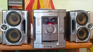 Музыкальный центр Sony RV20