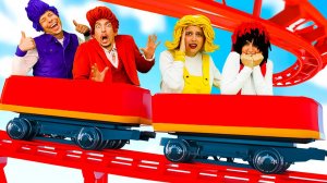 5 весёлых песенок для малышей: парк аттракционов, автомойка и рабочие машины!