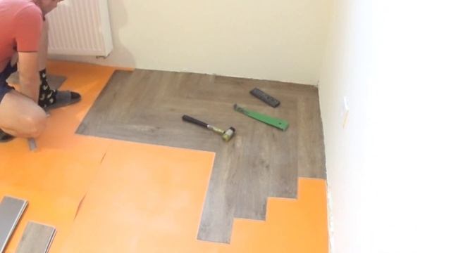 Укладка кварцвинила ёлочкой. Самый экономичный спосо?