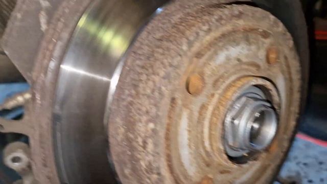 Заміна підшипника ступеці Citroen Berlingo (коротко)