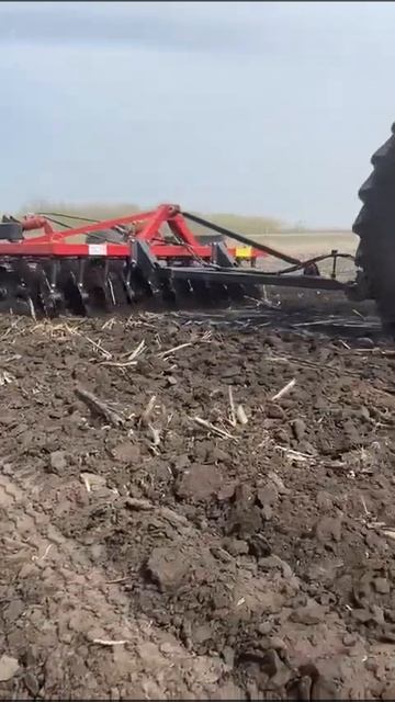 Работа в поле БДМ-У 26х2 прицепной Донагромаш