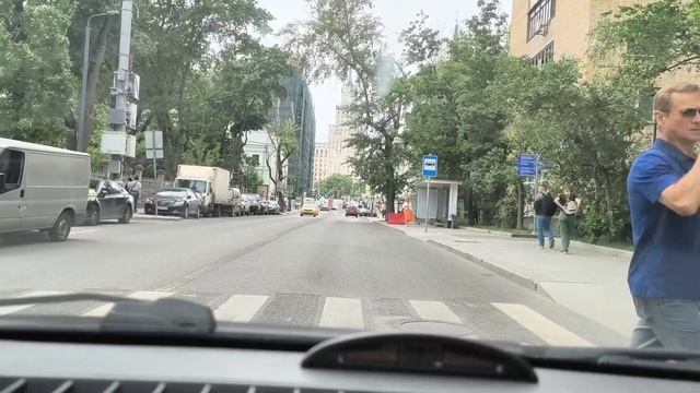 ЯНДЕКС ДОСТАВКА НА СВОЁМ АВТО/ КУРЬЕР КРУТИТЬСЯ КАК МОЖЕТ смотреть онлайн