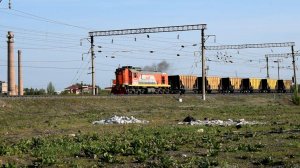 Тепловоз ТЭМ18ДМ-248 с хоппрами-дозаторами.