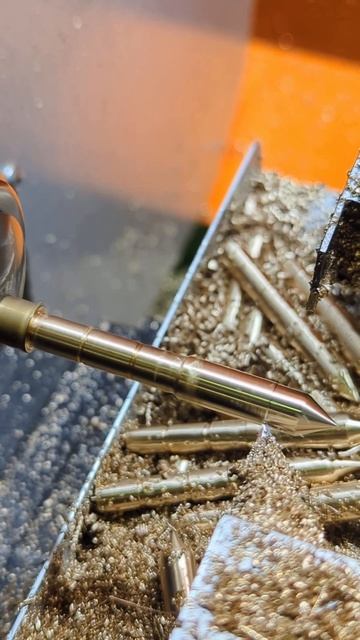 Продольное точение #schaublin #cnc #lathe смотреть онлайн