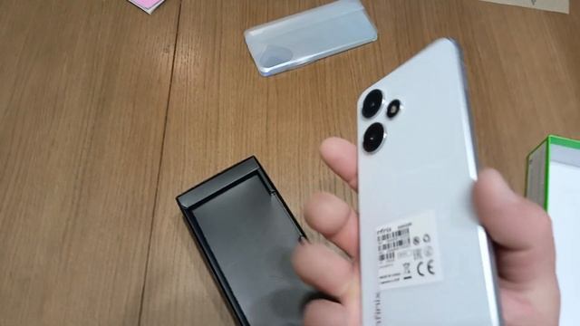 Распаковка — Смартфон Infinix Hot 30 Play NFC смотреть онлайн