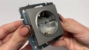 Розетка одинарна з/з LEZARD Vesna сіра