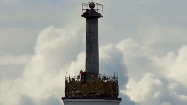 Дети на башне Ижевского оружейного завода?