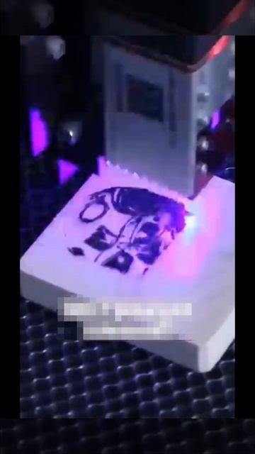 CO2 гравировка рисунка на дереве! | www.tdbulat.ru смотреть онлайн