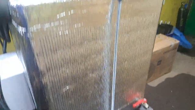 Чиллер с выносным блоком для охлаждения вертикальног?