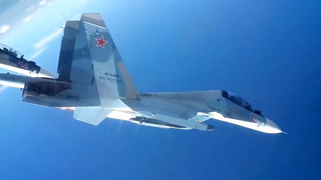 Петля Нестерова в исполнении пилотажной группы 