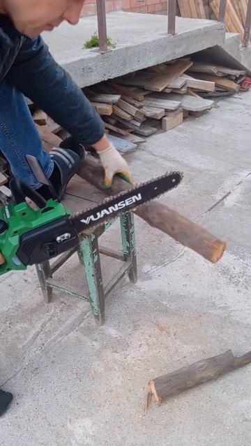 Пила цепная аккумуляторная бесщеточная, мощная профессиональная электропила 12 дюймов смотреть онлайн