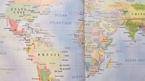 АСМР иностранец говорит по-русски: карта Европы и Росс