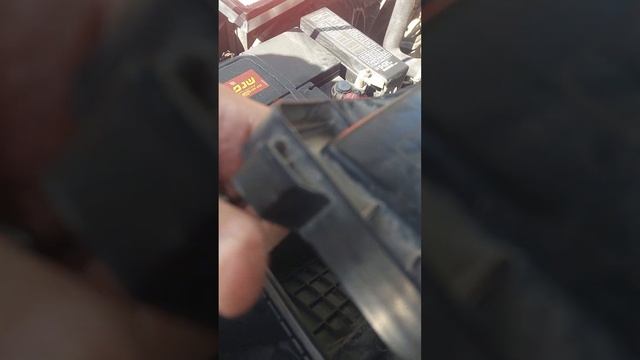 Nissan Almera 2003 замена воздушного фильтра