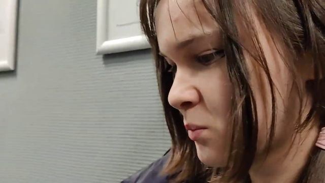 Камера и персонаж в разных темпоритмах, Наумова Елиза? смотреть онлайн