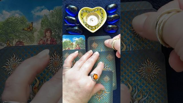 Стучит, гремит, дверь открывает, на порог ступает! Раск