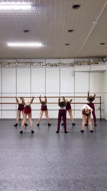 Наши гибкие малышки смотреть онлайн