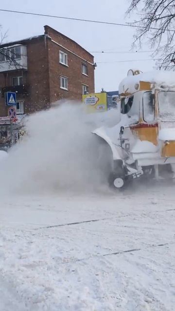 Снегоуборочный ретро трамвай смотреть онлайн