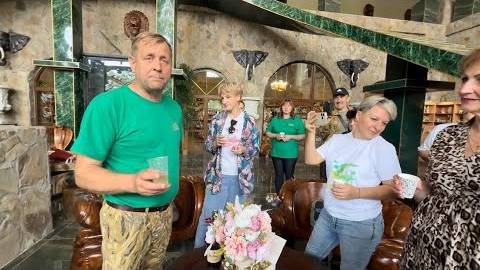 Олег Зубков открывает ШИКАРНЫЙ МАГАЗИН «Нефритовый бык», я тоже не удержалась от покупки!!! смотреть онлайн