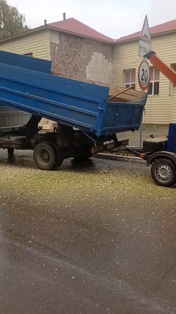 Уфа! Измельчение веток и вывоз порубочных остатков! смотреть онлайн