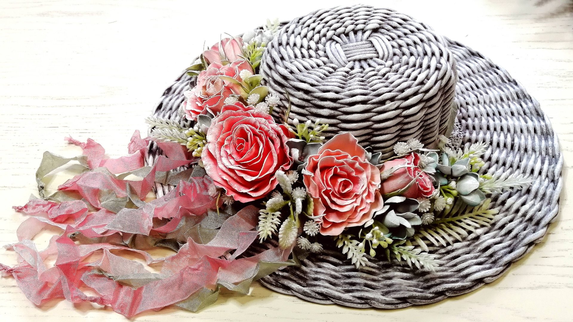 Декоративная ШЛЯПКА своими руками / Плетение из бумажной лозы