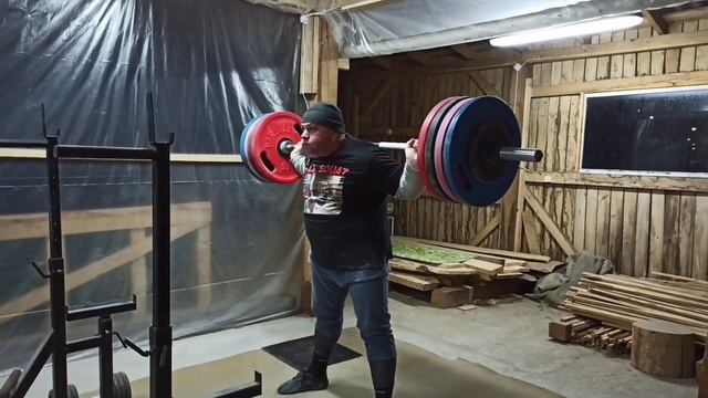 ПРИСЕДАНИЯ 220 КГ / 5, 230 КГ / 2. БЕЗ ХИМИИ И СПОРТ-ПИТА. SQUATS.